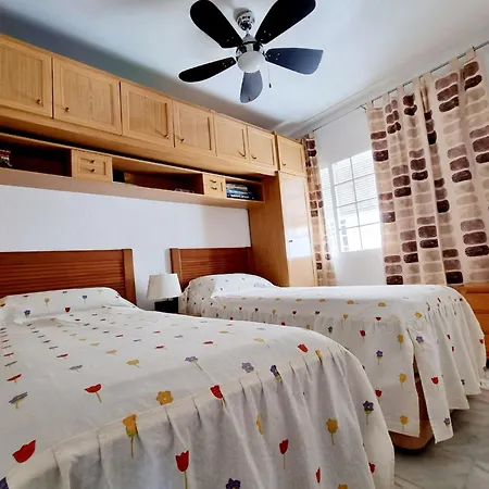 Beach Apartament Torrevieja דירה